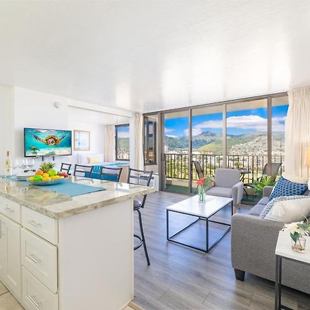 Waikiki Escapade Mountain Views Condo, Steps To Beach With Parking Perk Honolulu Ngoại thất bức ảnh