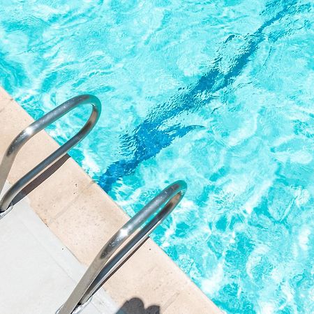 Waikiki Escapade Mountain Views Condo, Steps To Beach With Parking Perk Honolulu Ngoại thất bức ảnh