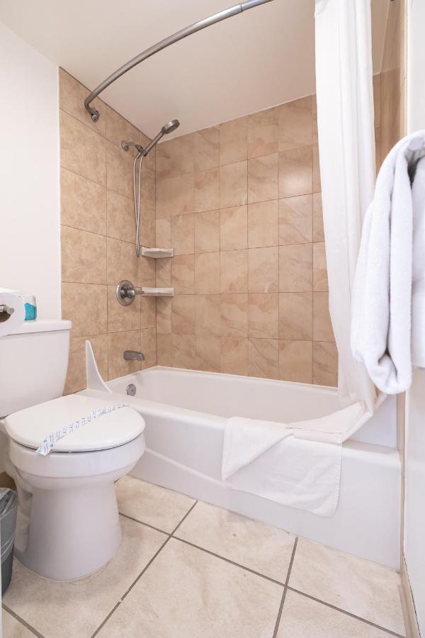Waikiki Escapade Mountain Views Condo, Steps To Beach With Parking Perk Honolulu Ngoại thất bức ảnh