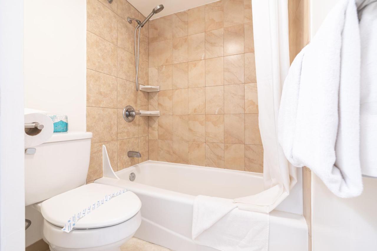 Waikiki Escapade Mountain Views Condo, Steps To Beach With Parking Perk Honolulu Ngoại thất bức ảnh