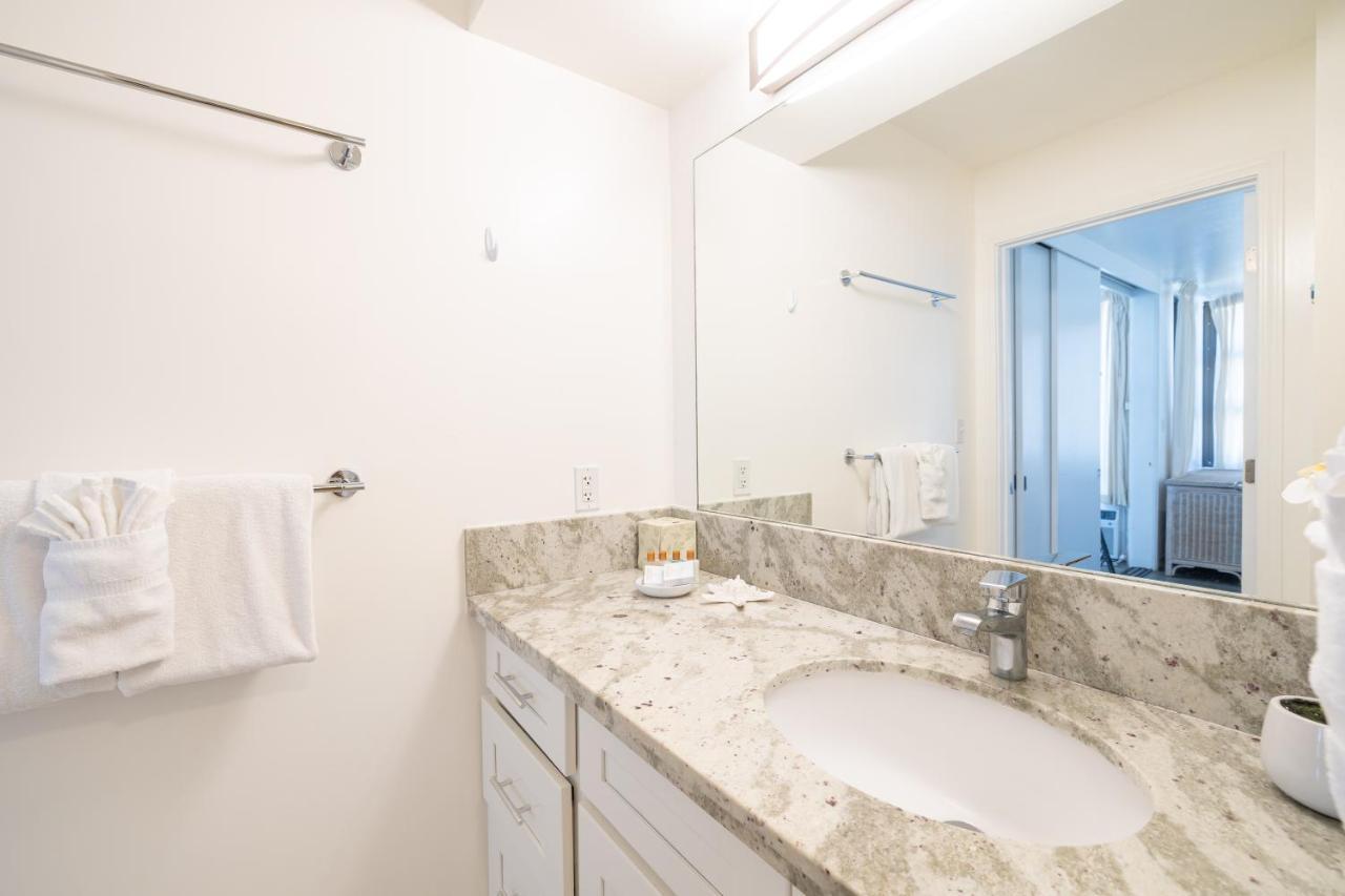 Waikiki Escapade Mountain Views Condo, Steps To Beach With Parking Perk Honolulu Ngoại thất bức ảnh