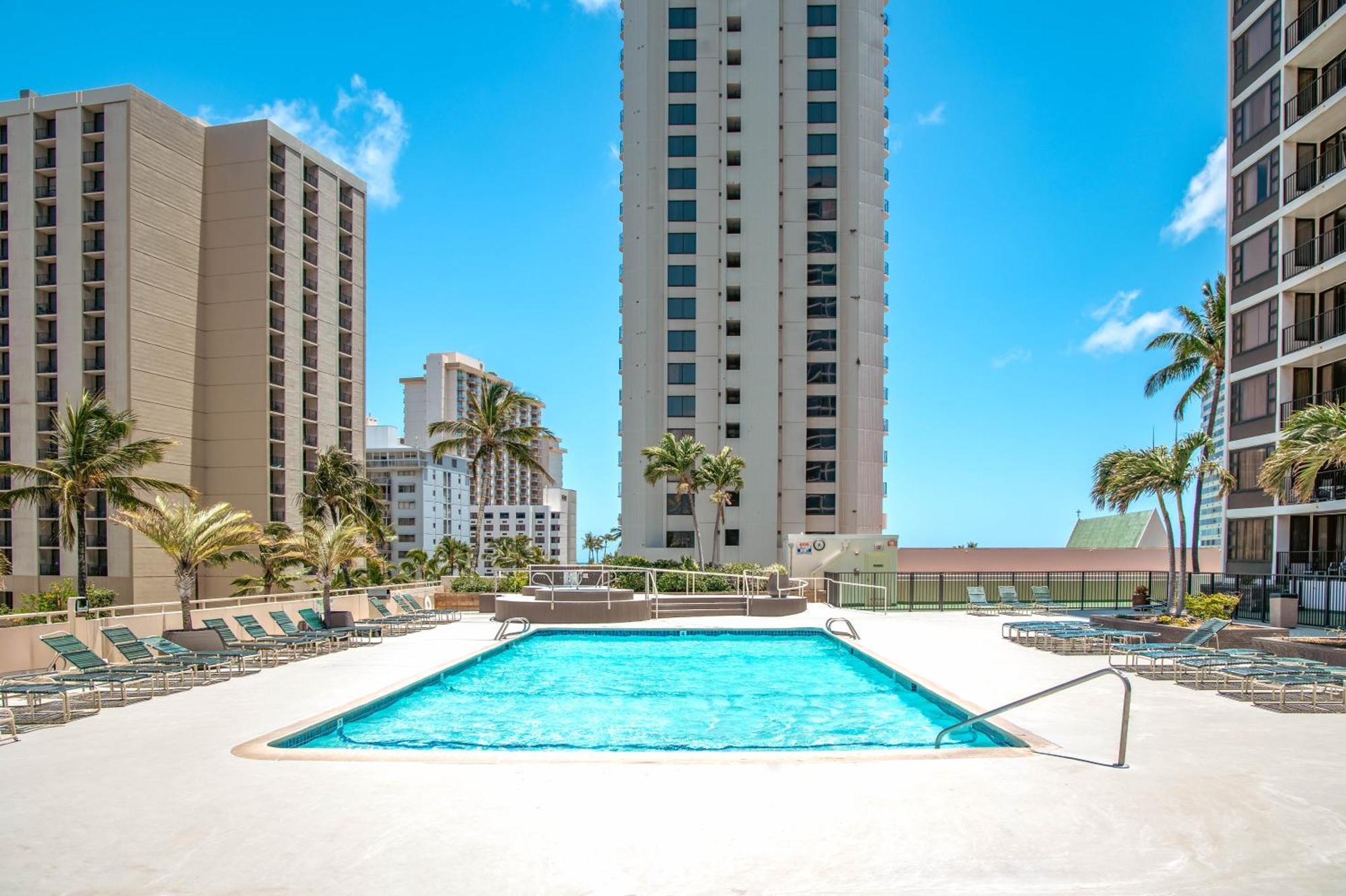 Waikiki Escapade Mountain Views Condo, Steps To Beach With Parking Perk Honolulu Ngoại thất bức ảnh